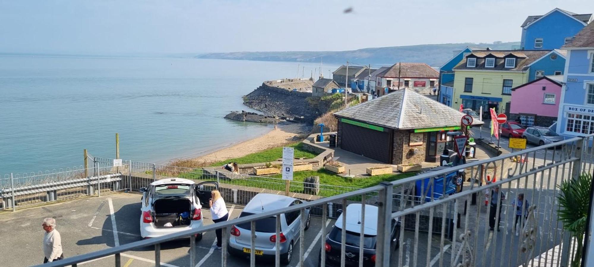 The Sup Shack Wellington Inn New Quay  Buitenkant foto
